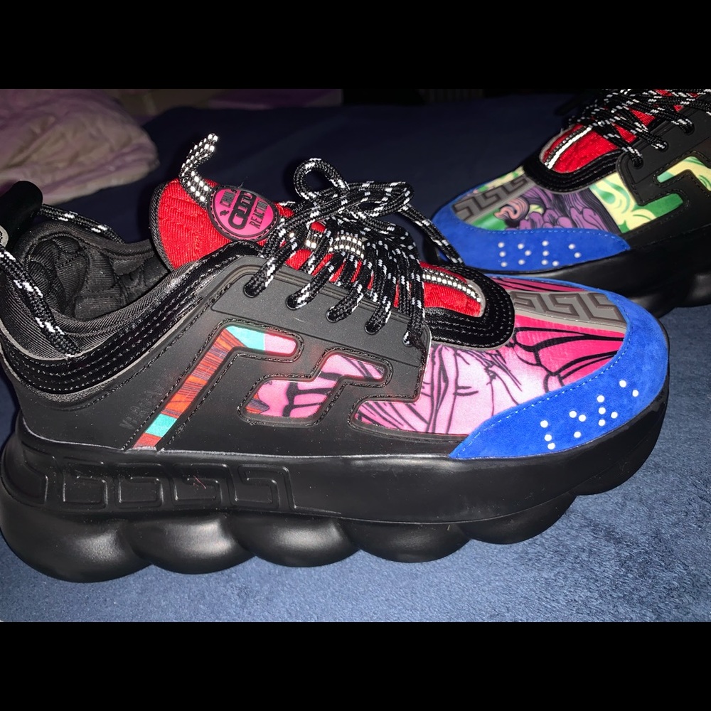 Versace chain reaction shoes (rare find) - Picture 11 of 11